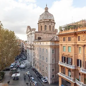 Leonardo Navona Rome