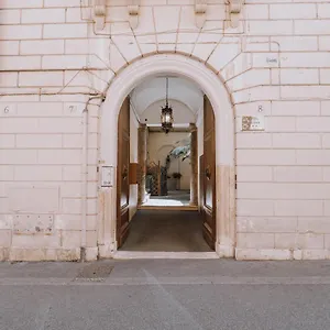 Navona Nest Rome